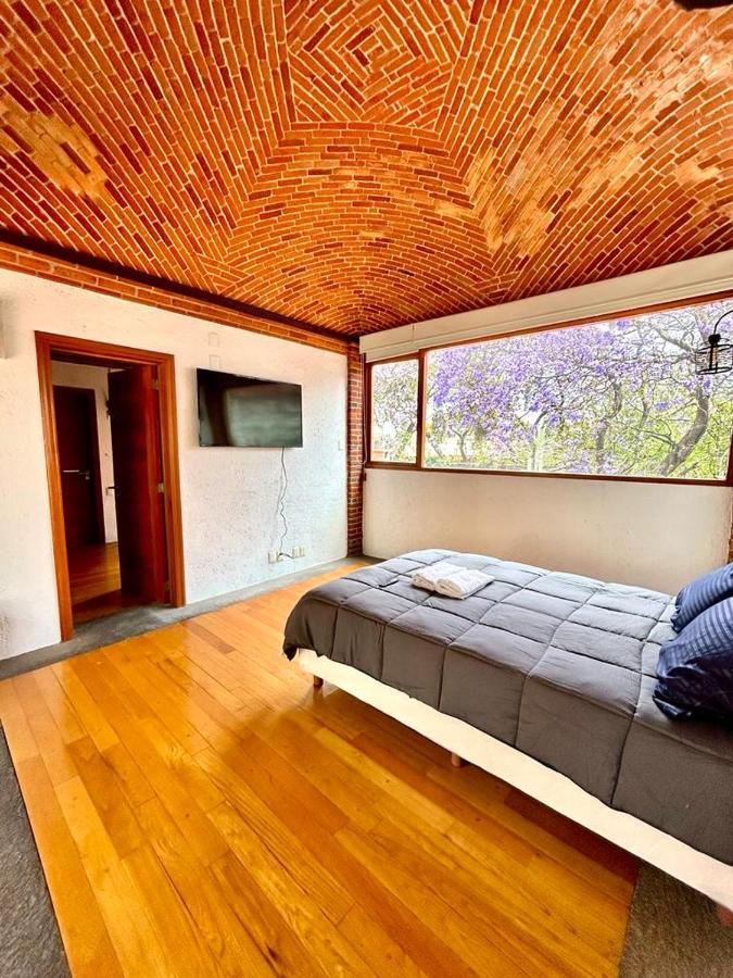 Apartamento com Varanda